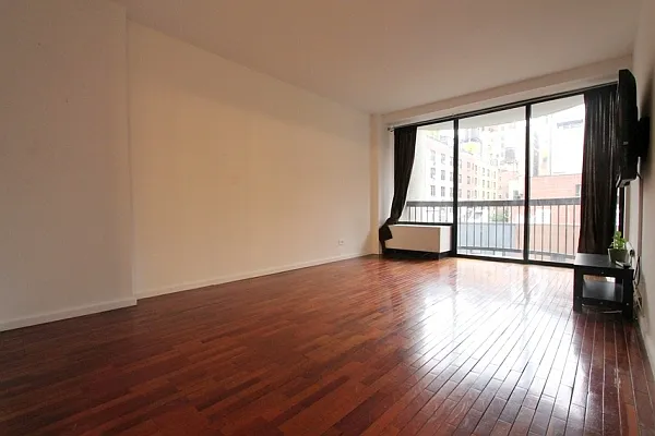 Rented by Citi Habitats | media 16
