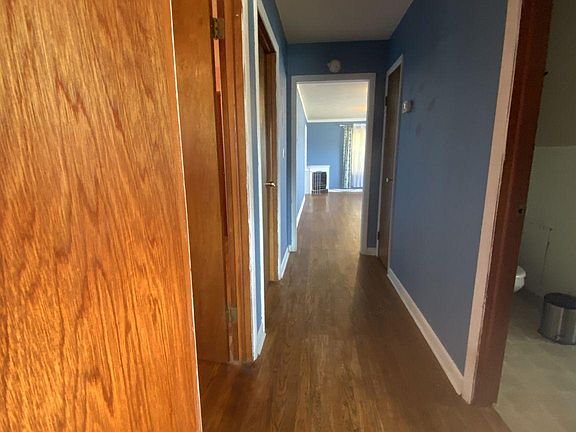 5th image of 1300 Sunset Dr