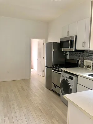 Rented by Smart City Real Estate LLC | media 9