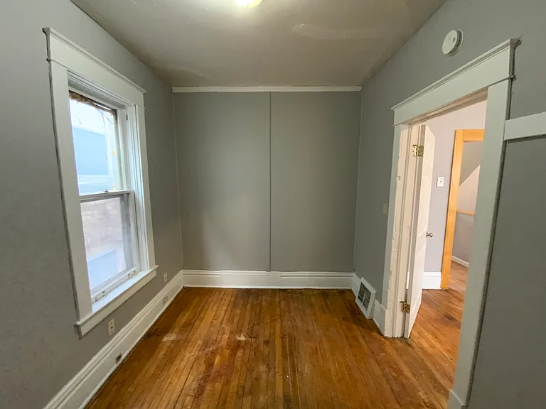 5 bed, 2.0 bath, 1544 sqft, $1,795 — Photo 48