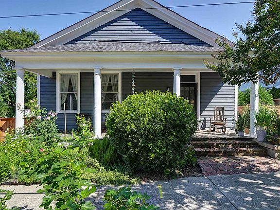 5th image of 729 Aiken St