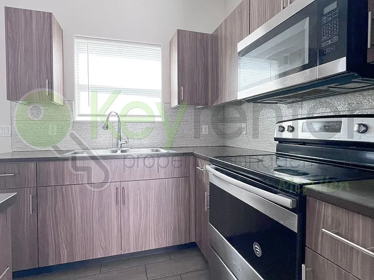 1609 W Cortlandt St #3 — Photo 11
