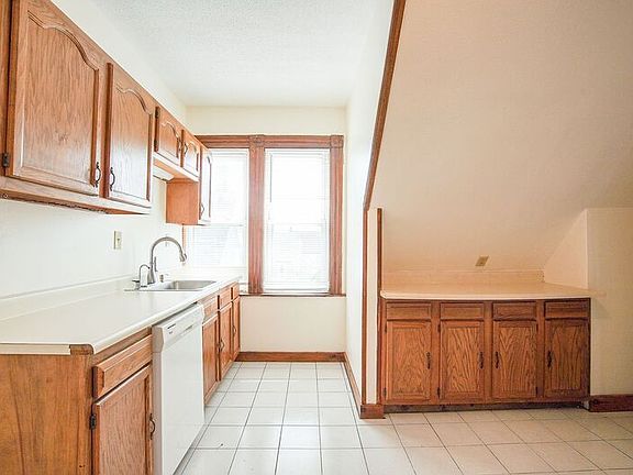 2nd image of 74 Crystal Ave Floor 3