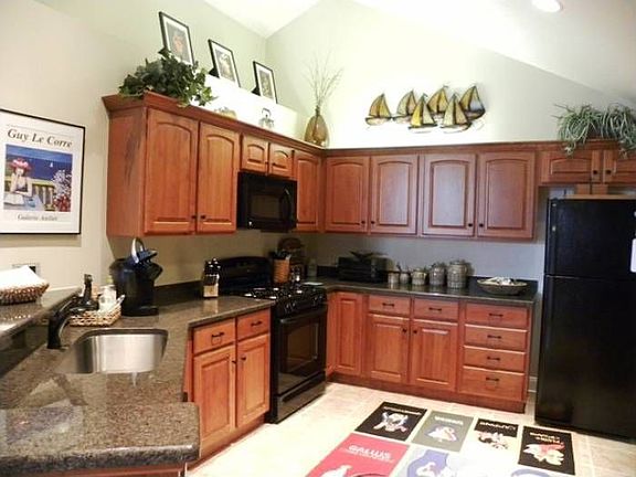 5th image of 2901D Villa Ct