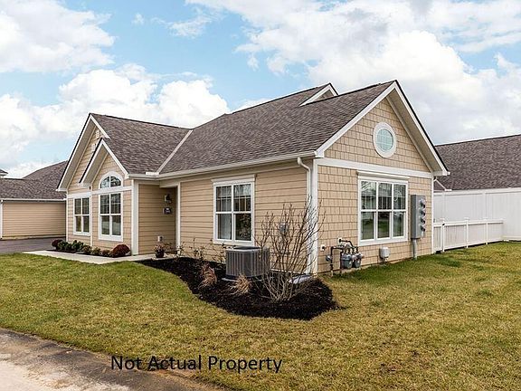 2nd image of 118 Narragansett Dr