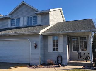 3445 E River Dr, Green Bay, WI 54301