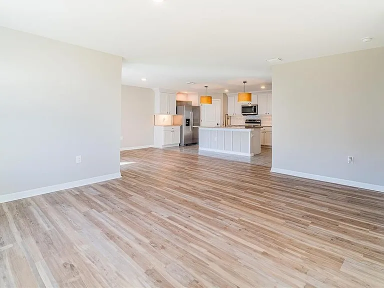 13748 Wineberry Dr — Photo 15