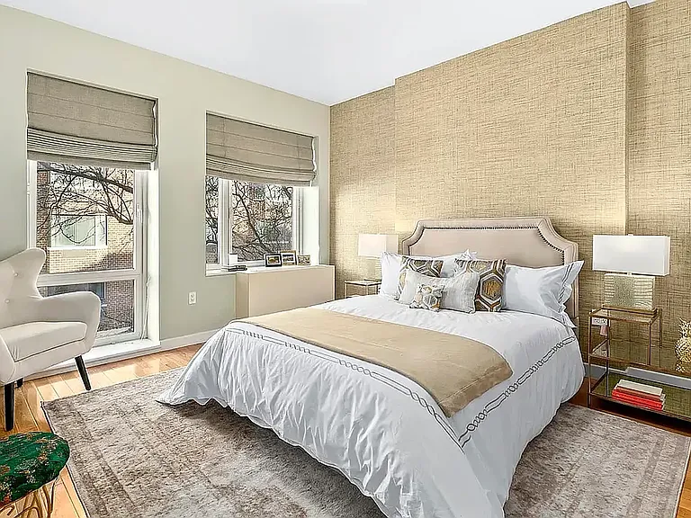 454 W 54th St #8A — Photo 3