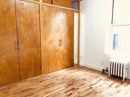 Rented by null | media 26