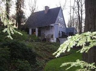 537 E Woods Dr, Lititz, PA 17543