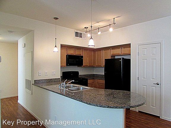 3rd image of 50 Aura De Blanco St Unit 8204