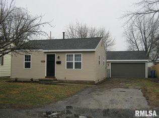 2044 E Dayton Ave, Springfield, IL 62702