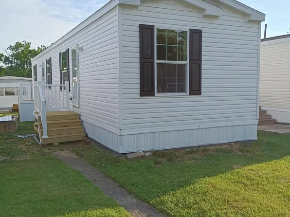 1405 Farrell Ave Trailer 107, Cherry Hill, NJ 08002