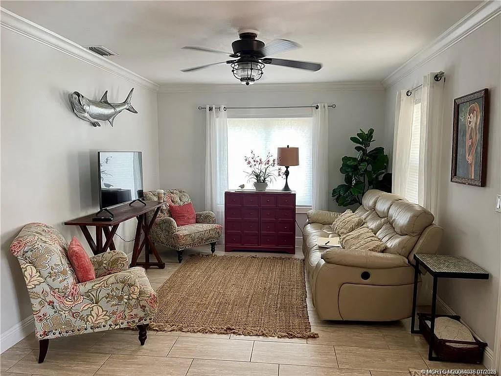 2 bed, 1.0 bath, 936 sqft, $3,000 — Photo 3