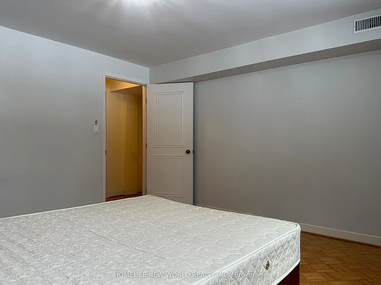 59 Forest Grove Dr #BASEMENT — Photo 20