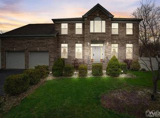 105 Mundy Ave, Edison, NJ 08820