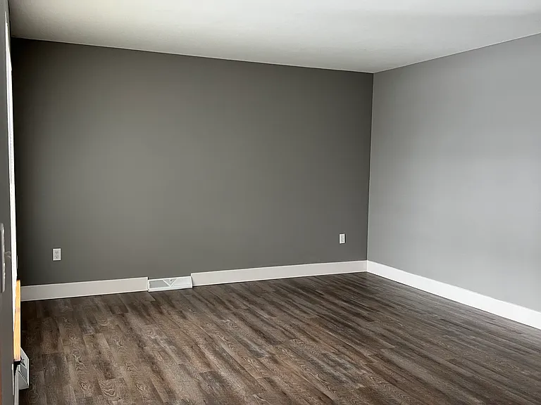 145 Laurie St — Photo 9