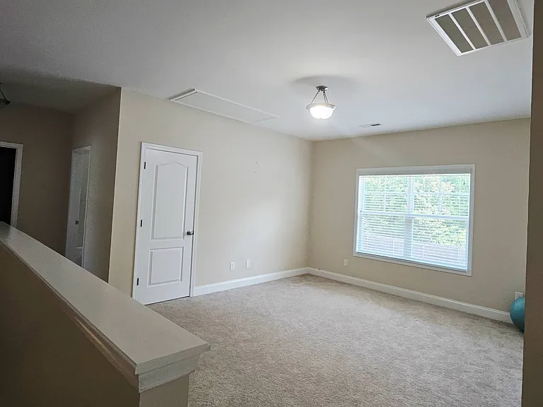 5790 Highland Grove Dr — Photo 17