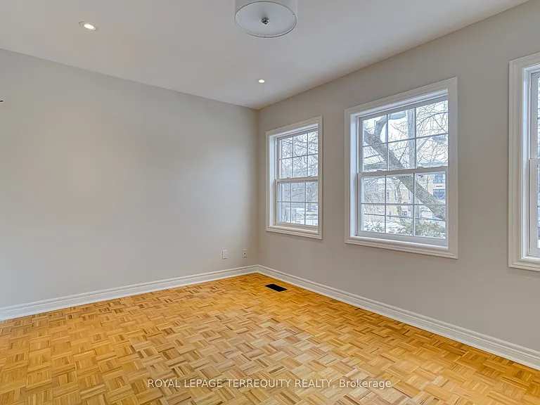 244 George St — Photo 24