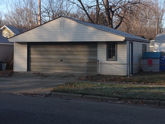 4th image of 1226 E 5th St
