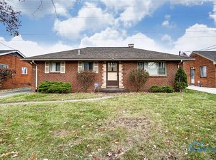 1504 Amesbury Rd, Toledo, OH 43612