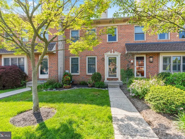 3909 Seneca Ct, Skippack, PA 19474