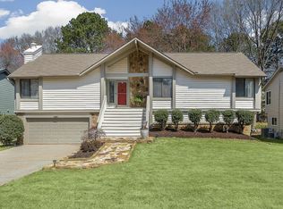 1208 Fairfield Dr, Marietta, GA 30068