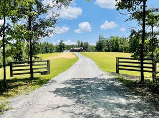 170 Stage Rd, Waverly, TN 37185