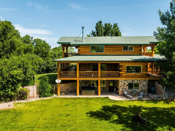 716 S Bridge St, Dayton, WY 82836