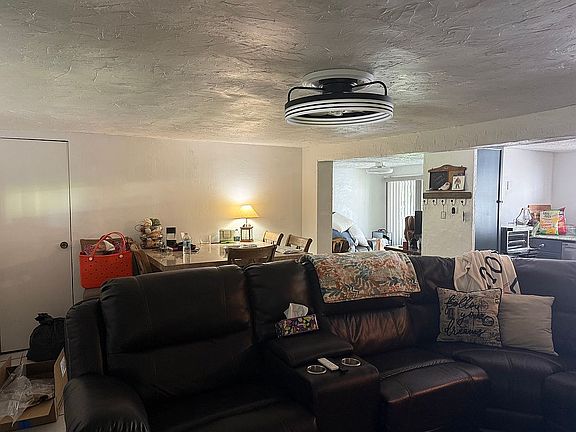 4th image of 18549 Belvedere Rd