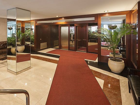 5th image of 80 Park Ave APT 8B