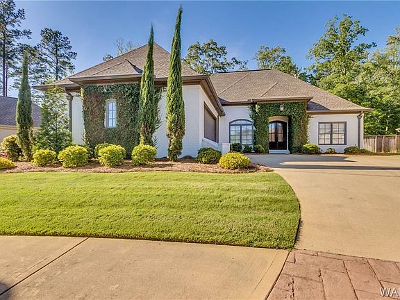 2nd image of 5097 Yorkshire Ln