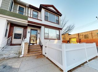 7702 78th St, Ridgewood, NY 11385