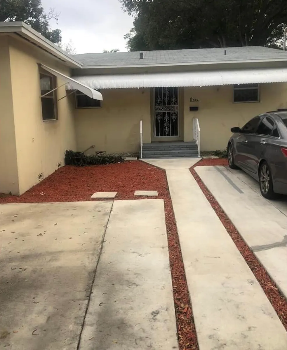 Building Photo - 920 NW 52nd St #3