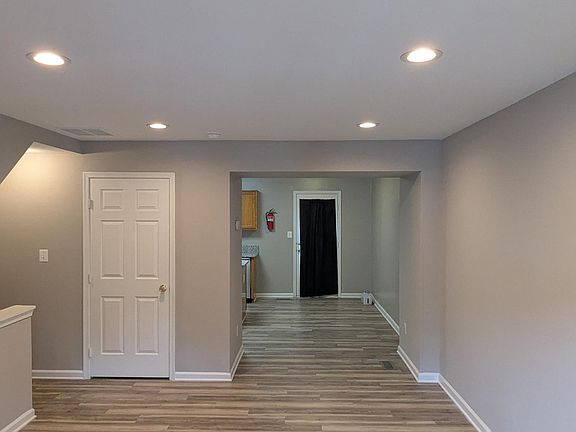 3rd image of 1875 Tiger Lily Cir