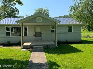 139 Depot Dr, Rose Hill, VA 24281