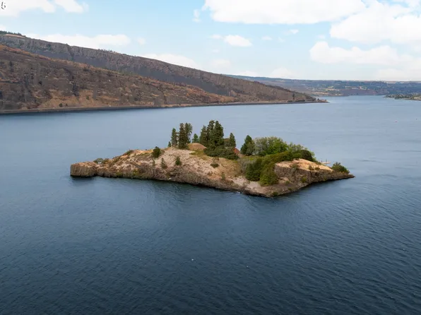 18 Mile Is, Mosier, OR 97040