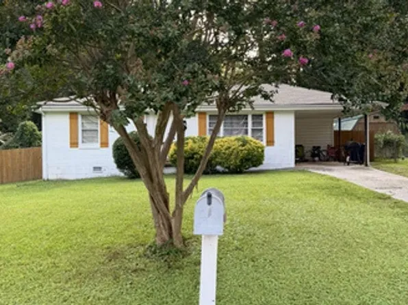 6329 Arthur Dr, Lithia Springs, GA 30122