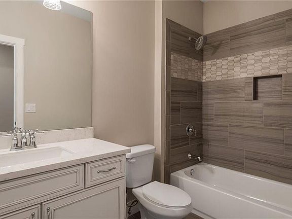 4th image of 176 Bellehaven Dr #60