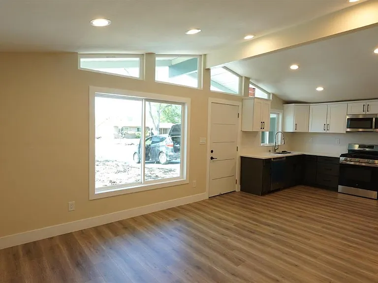 5650 San Vincente Way — Photo 15