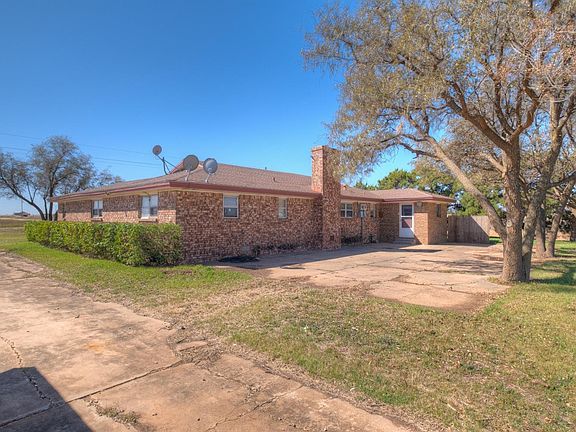 4th image of 814 Farm Road 41