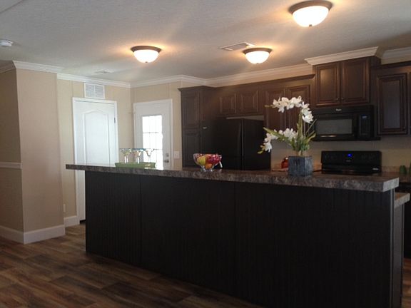 4th image of 779 Lacosta Ln