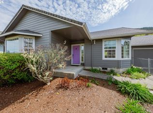 1074 Arburnia St, Myrtle Creek, OR 97457