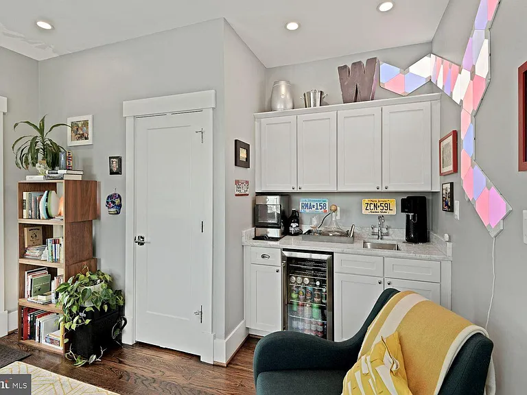 509 Franklin St NE #1 — Photo 6