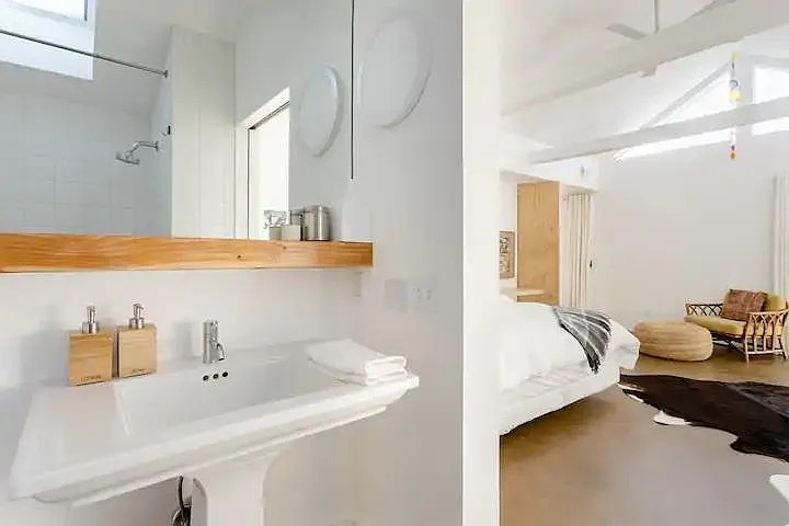6419 Valley View St — Photo 34