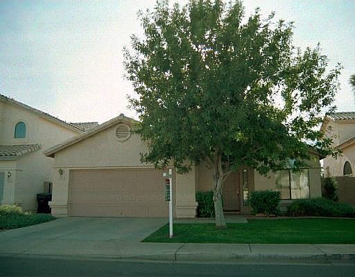 1st image of 2231 W REDWOOD**PRIVATE POOL/SPA* Drive