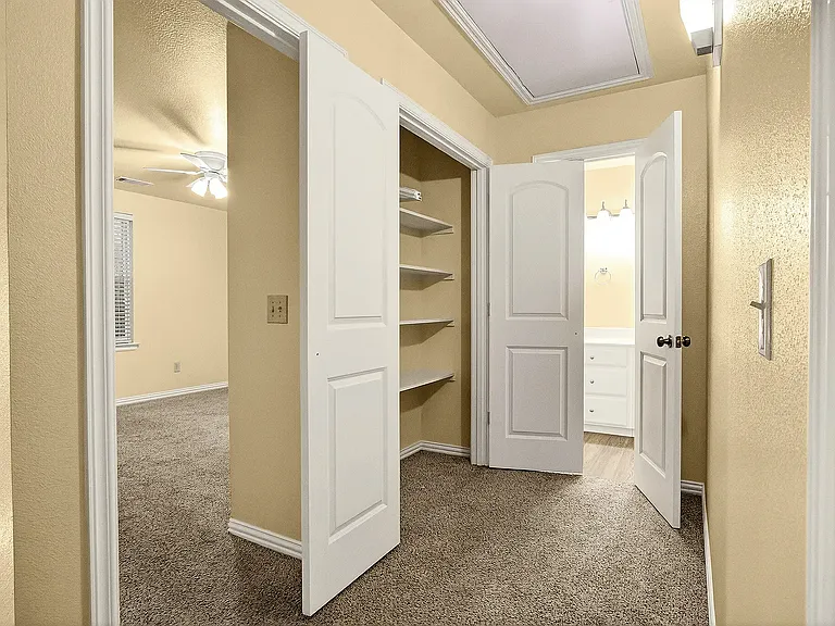 1728 S. Waco Street — Photo 58