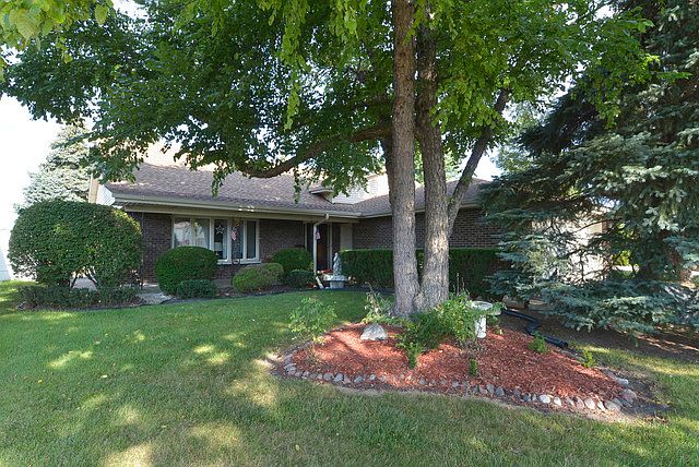 1st image of 1110 S Tamarack Dr