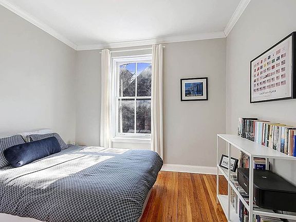 5th image of 73 S Oxford St APT 5