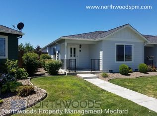 325 S Haskell St, Central Point, OR 97502